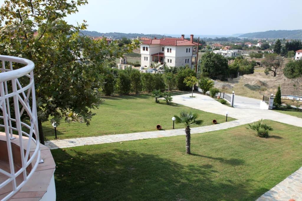 Wonderful Villa With Great View In Posidi-Kalandra Екстериор снимка